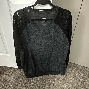 Torrid - Size 3 (22-24) - Lace Sleeve Sweater